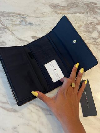 Cartera billetera Tommy Hilfiger Marrón