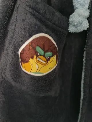 Bata infantil azul con dibujos