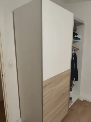 Armario puertas correderas blanco y madera