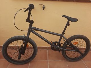 Bicicleta BMX gris