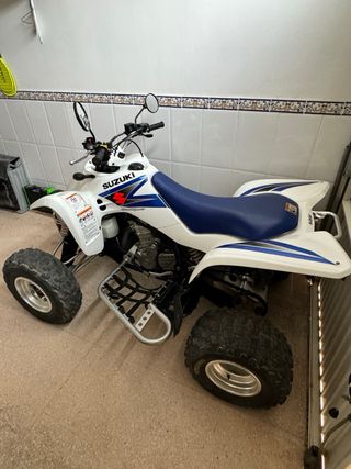 Suzuki LTZ 400 Quad Blanco y Azul