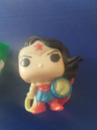 Funko Pop Kinder Joy DC Comics  3 euros cada uno