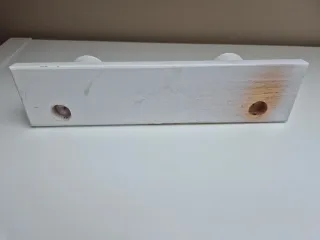 Perchero de pared blanco