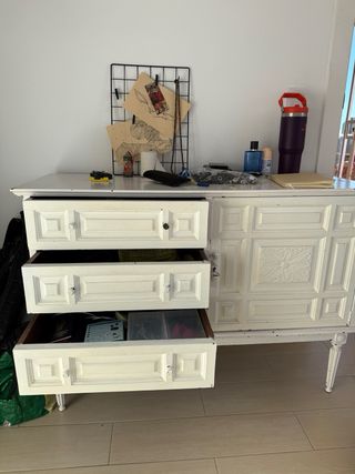 Cómoda antigua blanca madera