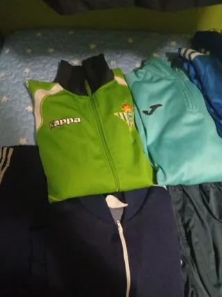 Lote Ropa Deportiva Hombre tallas M y L.