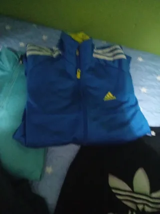 Lote Ropa Deportiva Hombre tallas M y L.