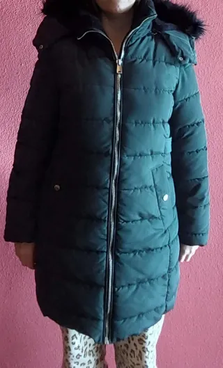 Abrigo acolchado verde oscuro