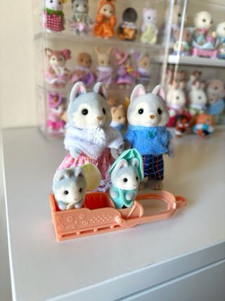 Sylvanian Families lobos y trineo