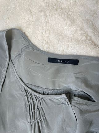 Blusa Sita Murt Seda Natural Verde Oliva