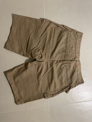 Short vintage stile beige