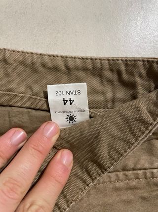 Short vintage stile beige