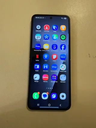 Samsung Galaxy Z Flip7 FE 256GB Como Novo