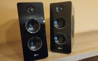 Mini cadena LG FA162N - Impecable