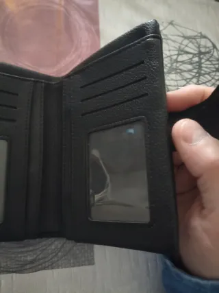 Cartera Billetera Negra con Tira Verde