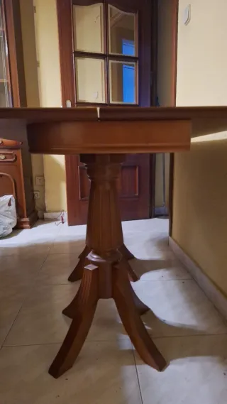 Mesa de comedor extensible de madera