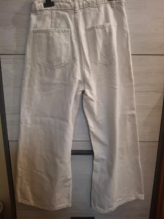 Pantaloni larghi bianchi