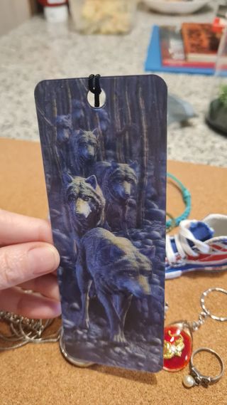 Marcapáginas, llaveros y bisutería — pequeño lote