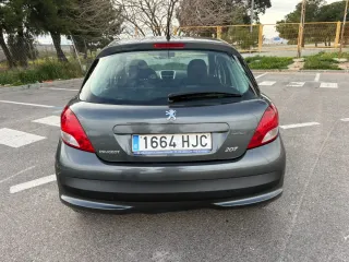 Peugeot 207 2012