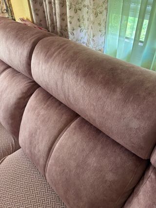 Sofá modular rosa de tela