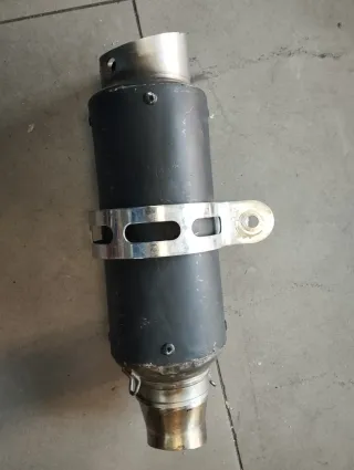 Escapes Kawasaki Z750 2007