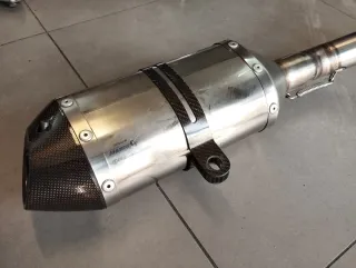 Escapes Kawasaki Z750 2007