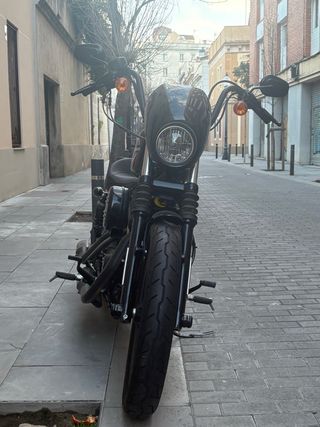 Harley-Davidson Iron 1200 super nueva