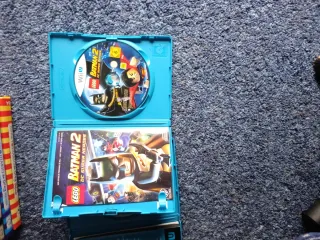 Lote 2 Juegos Wii U: Super Mario Bros. U y Batman2