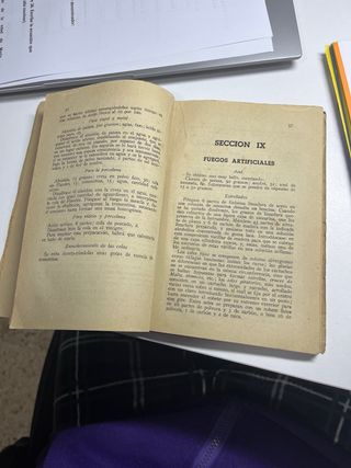 Libro EXCLUSIVO vintage mil y un medios de ganarse