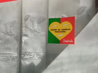 Juego Sábanas 135 + Juego Toallas bordadas calidad