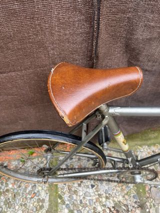Bicicleta antigua niño