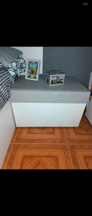 Cabecero y 2 mesillas de noche