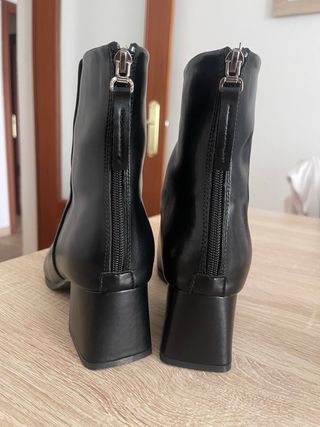Botas de tacón negras