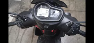 Yamaha Ray ZR 125 Scooter Automático Rojo