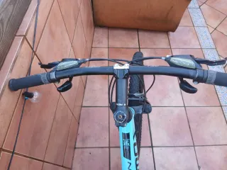 Bicicleta de Montaña Megamo 27.5