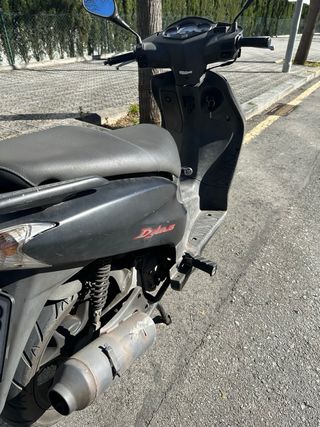 Honda Dylan 125 Scooter Negra