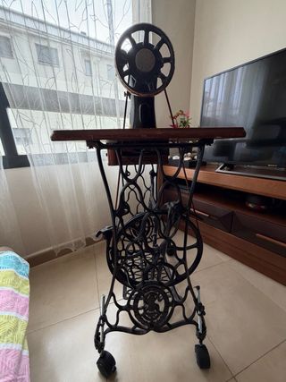 Máquina de coser Singer antigua