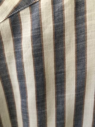 Camisa de rayas azul y blanca para hombre