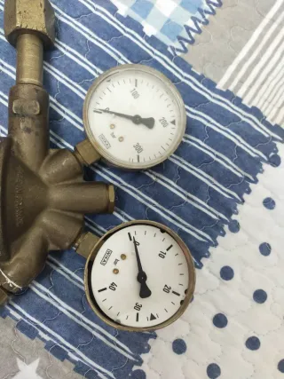 Manorreductor y tubos de gas