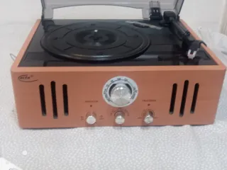 Tocadiscos Elta 2758 con Radio, Altavoces