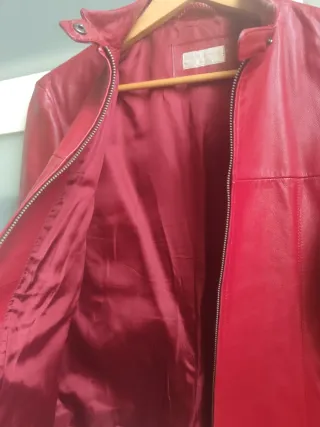 Chaqueta de cuero granate