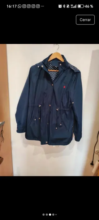 Cazadora azul con forro  de lunares