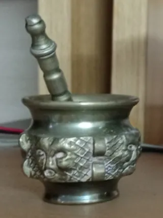 3 morteros de bronce (1 grande, 2 pequeños)