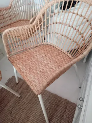 Tres sillones amplios ratán y metal