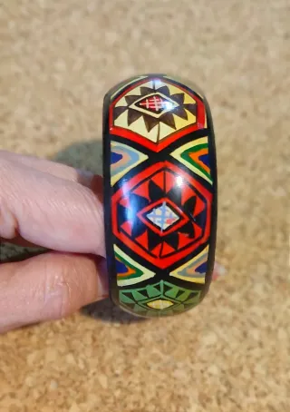 Pulsera artesanal madera pintada a mano