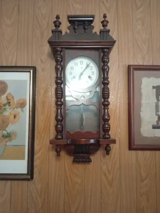 Reloj de pared antiguo de madera escucho ofertas