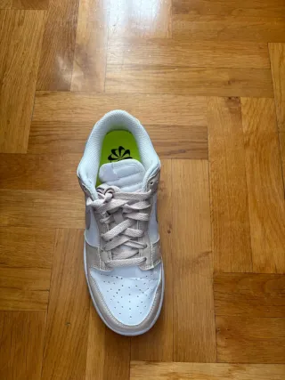 Nike Dunk Beige/Blanco Talla 37.5