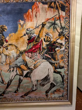 Tapiz antiguo de pared multicolor