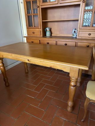 Conjunto provenzal . mueble   mesa y  4  sillas