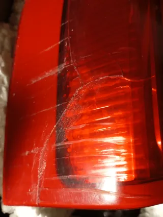 Piloto trasero izquierdo Volvo XC90