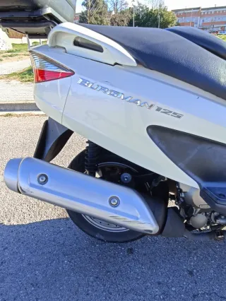 Suzuki Burgman 125 Scooter